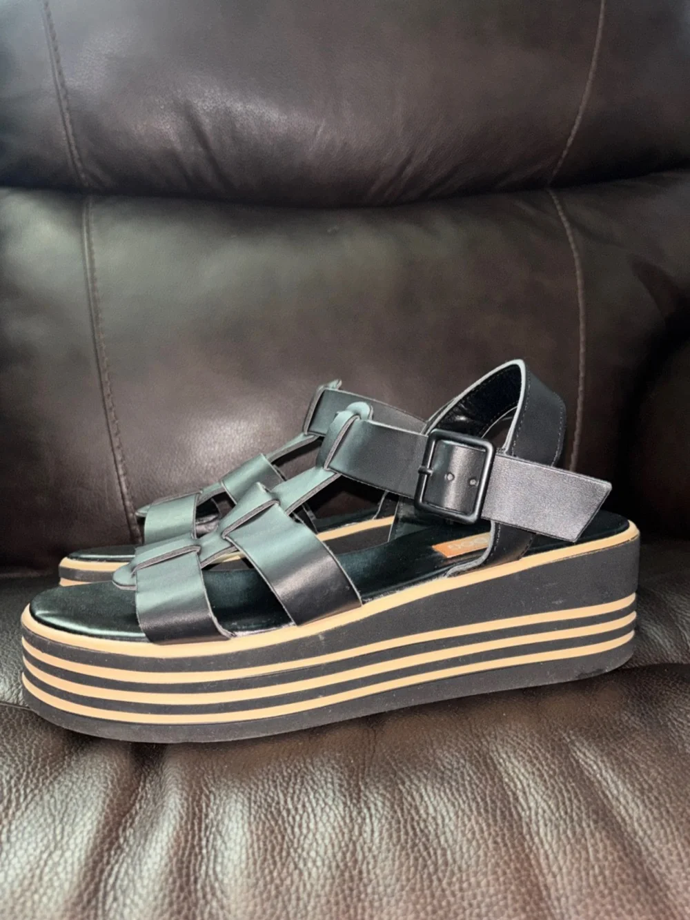 Rocket Dog Black Strappy Platform Sandals with Tan Striped Sole